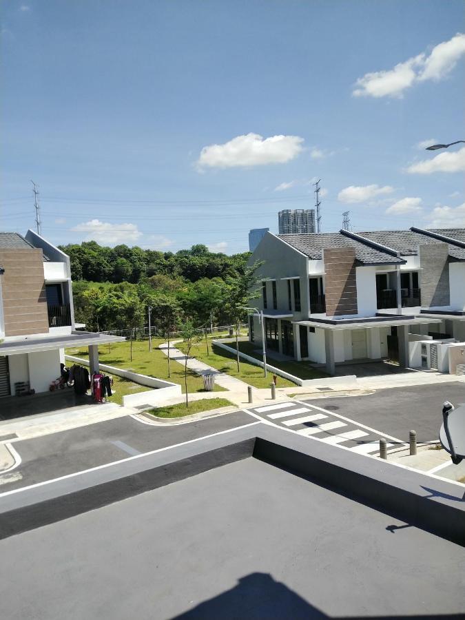 Pinevalley Homestay Putrajaya Presint 12 Екстер'єр фото