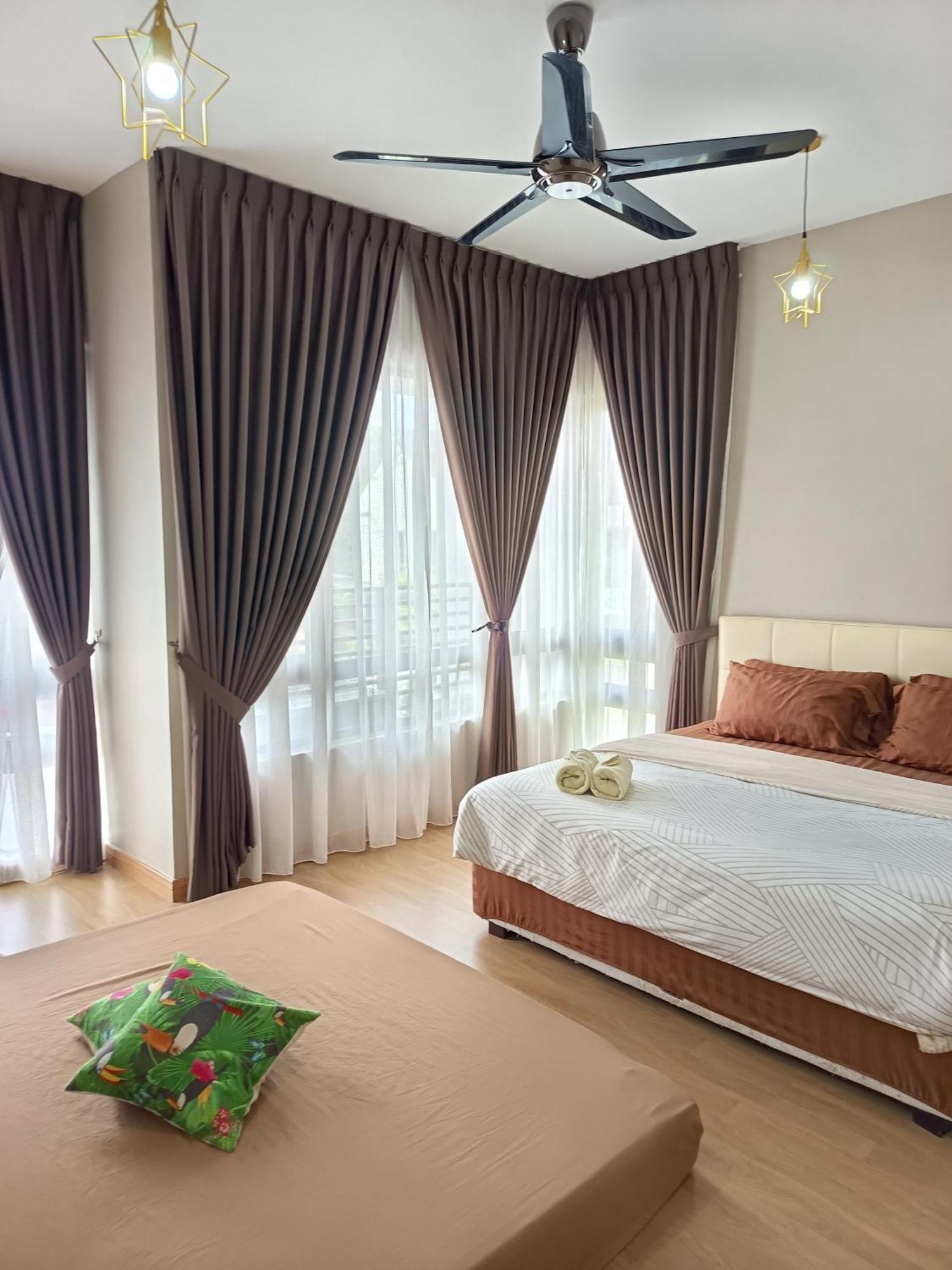 Pinevalley Homestay Putrajaya Presint 12 Екстер'єр фото